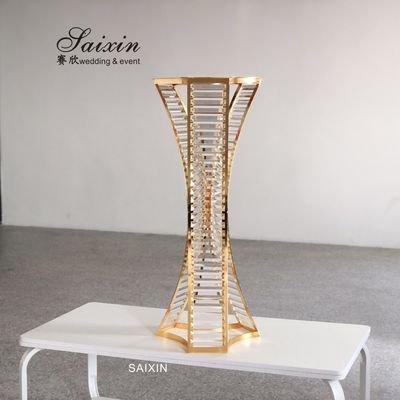 ZT-538G  2022 New Flower metal gold triangle crystal decor flower stand support decor