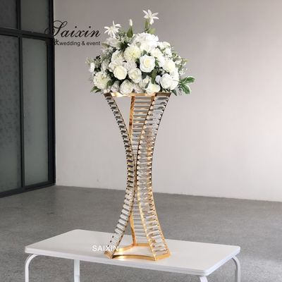 ZT-538G  2022 New Flower metal gold triangle crystal decor flower stand support decor